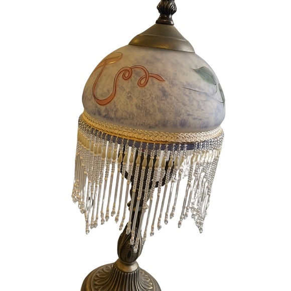 Vintage Hand Painted Rose Beaded Fringe Glass Shade Lamp Good Condition - Picture 7 of 9